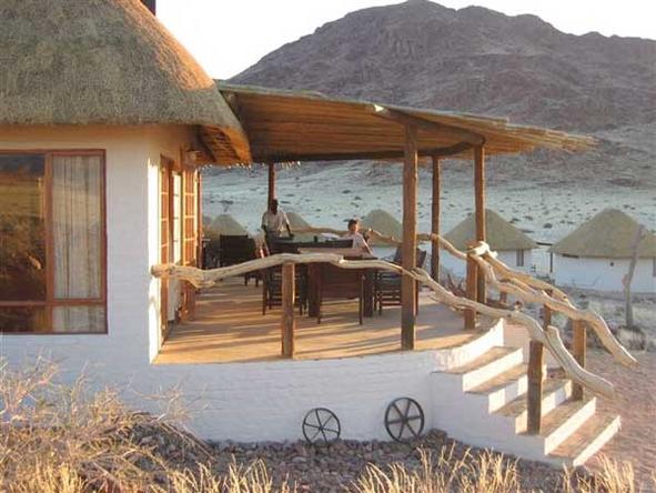 The Desert Homestead - Exterior 
